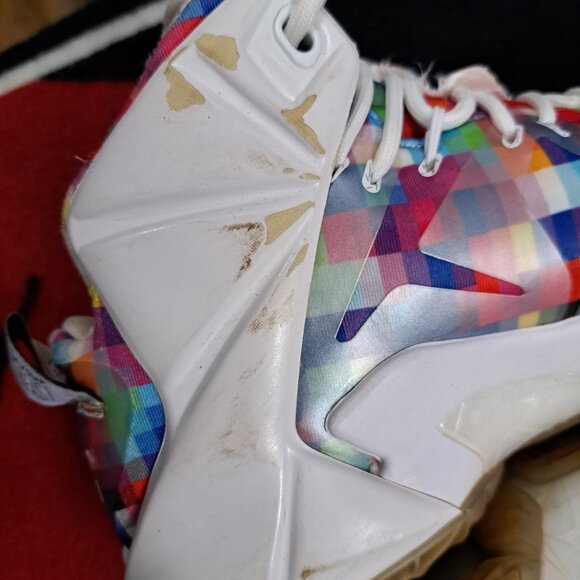 %Size 9.5 Nike LeBron 12 Ext \'Prism\' 748861-900 / GREAT RESTORATION / A 30